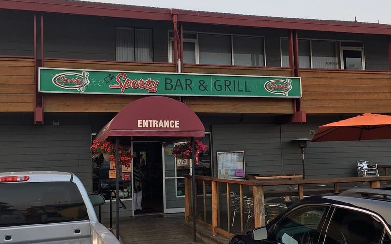 Sporties Pub & Grill